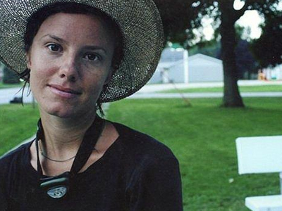 Επιστρέφει σπίτι της